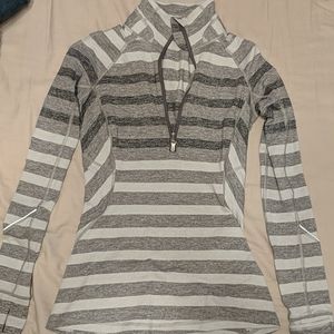Lululemon Pullover